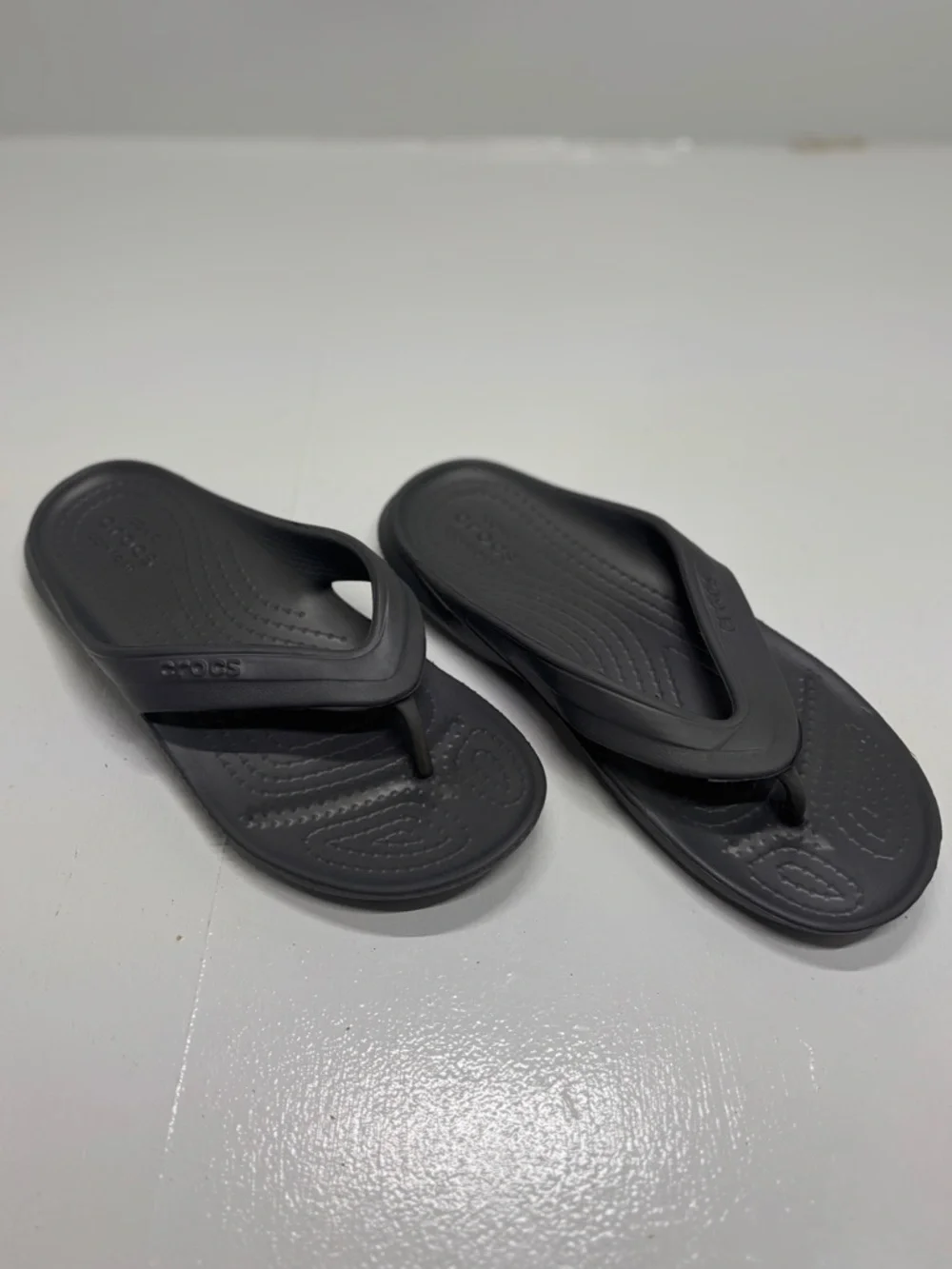 Crocs Kids Classic Flip Flops Black Size J1 Youth 1 Lightweight Sandals